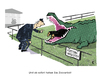 Cartoon: Im Zoo (small) by Jan Rieckhoff tagged zoo,tierpark,krokodil,alligator,fressen,verschlingen,menschenfresser,gefährlich,füttern,verbot,verboten,gehege,zoowärter,tier,besucher,cartoon,jan,rieckhoff