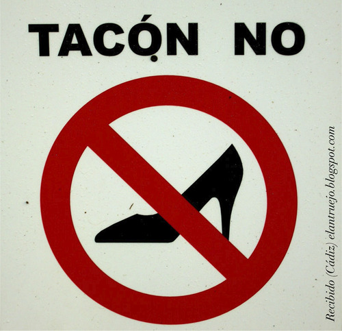 Cartoon: tacon (medium) by ANTRUEJO-ENCONTRADO tagged antruejo,el,tacones,tacon,woman,shoes