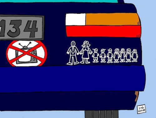 Cartoon: No TV Family (medium) by Xisto Ventura tagged family,tv,kids