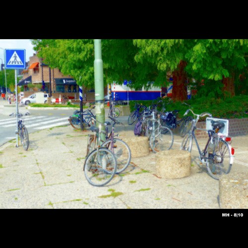 Cartoon: MH - Urban Jungle VI (medium) by MoArt Rotterdam tagged stadswildernis,stadsjungle,urbanjungle,cityjungle,fietsen,bikes,dordrecht
