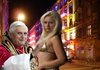 Cartoon: Frau bringt den Papst zu Fall (small) by Fareus tagged papst katholische kirche vatikan