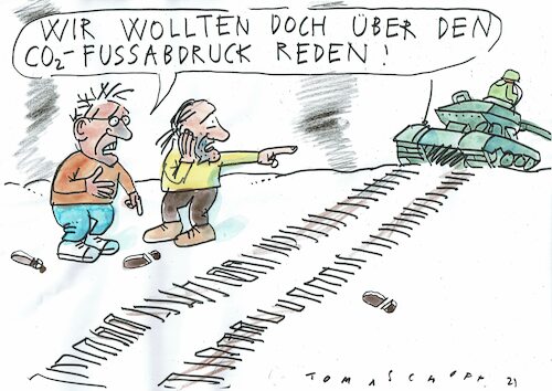 Cartoon: Fussabdruck (medium) by Jan Tomaschoff tagged umwelt,ökologie,krieg,ukraine,umwelt,ökologie,krieg,ukraine