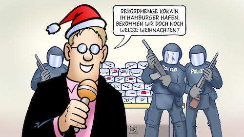 Cartoon: Weisse Weihnachten (medium) by Harm Bengen tagged rekordmenge,kokain,hamburger,hafen,rauschgift,polizei,reporter,weisse,weihnachten,harm,bengen,cartoon,karikatur,rekordmenge,kokain,hamburger,hafen,rauschgift,polizei,reporter,weisse,weihnachten,harm,bengen,cartoon,karikatur