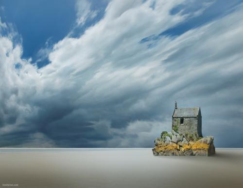 Cartoon: Voices of Solitude (medium) by BenHeine tagged voices,of,solitude,normandy,france,surrealism,house,maisonette,maison,mer,sea,ocean,beach,plage,ben,heine,loneliness,seul,alone,sand,sable,vent,wiatr,clouds,storm,tempete,rocks,roche,digital,painting,elements,stand,still,immobile,time,temps,meteo