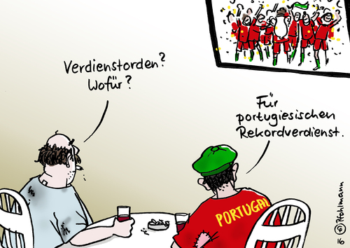 Cartoon: Portugiesischer Verdienstorden (medium) by Pfohlmann tagged karikatur,cartoon,2016,color,portugal,em,euro,fußball,europameisterschaft,finale,gewinner,verdienstorden,auszeichnung,millionäre,stars,fußballstars,arbeitslosigkeit,eu,armut,verschuldung,schulden,defizit,europameister,rekordverdienst,karikatur,cartoon,2016,color,portugal,em,euro,fußball,europameisterschaft,finale,gewinner,verdienstorden,auszeichnung,millionäre,stars,fußballstars,arbeitslosigkeit,eu,armut,verschuldung,schulden,defizit,europameister,rekordverdienst