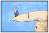 Cartoon: Ära Trump (small) by Kostas Koufogiorgos tagged karikatur,koufogiorgos,illustration,cartoon,ära,trump,statue,niedergang,bröckelig,absturz,usa,präsident,amtsenthebung