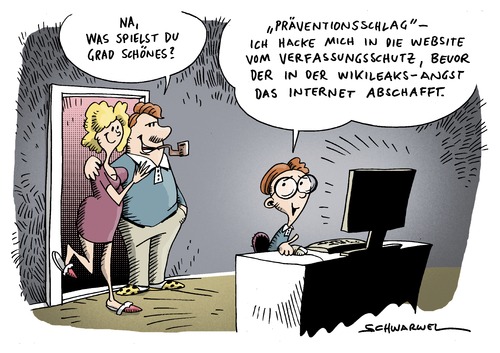 Cartoon: Wikileaks und die Folgen (medium) by Schwarwel tagged wikileaks,folge,staat,us,usa,polititk,geheimdienst,familie,mutter,vater,kind,internet,pc,computer,karikatur,schwarwel,wikileaks,geheimdienst,familie,internet,computer,pc